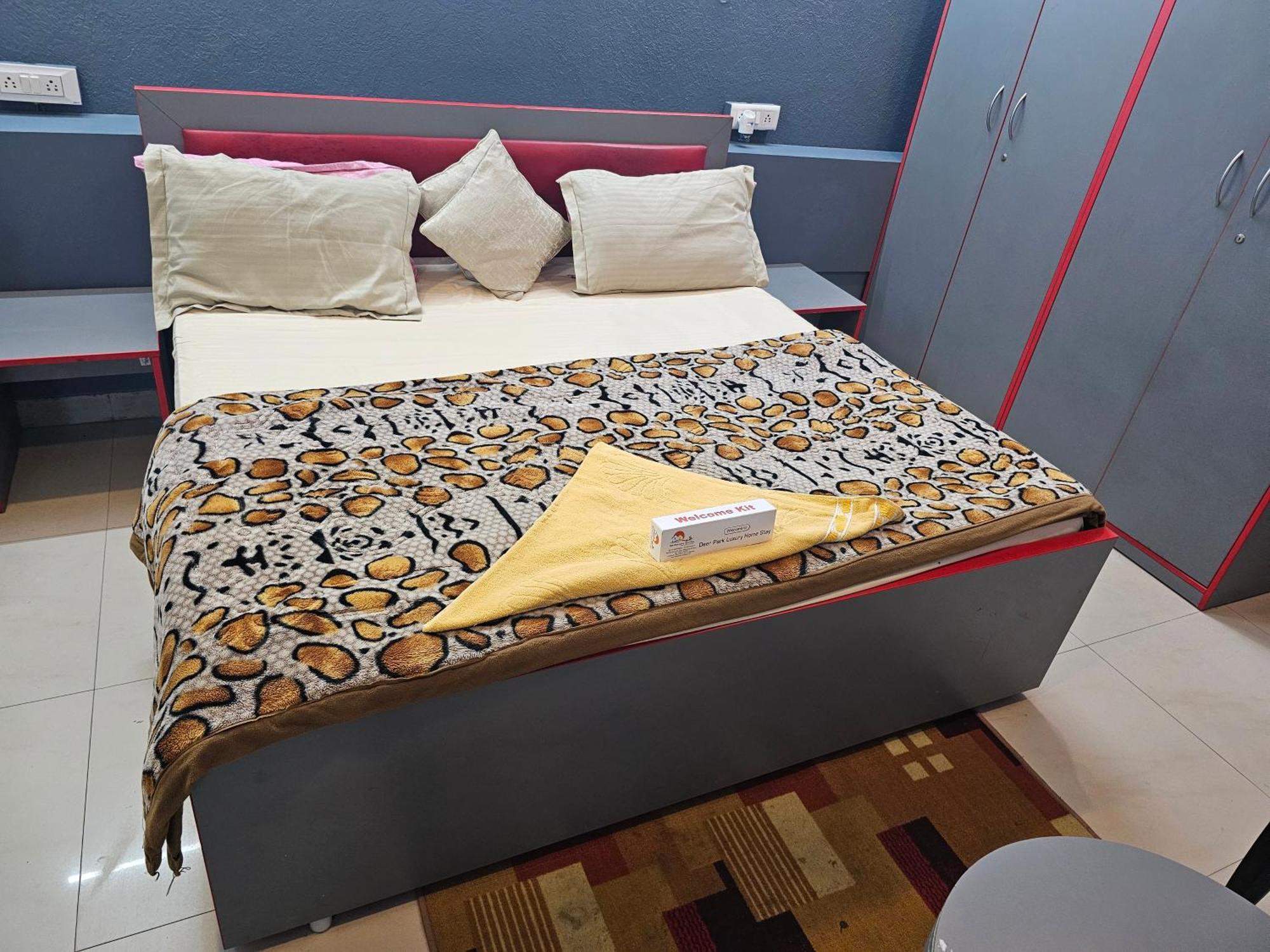 Deer Park Home Stay Нью-Делі Екстер'єр фото