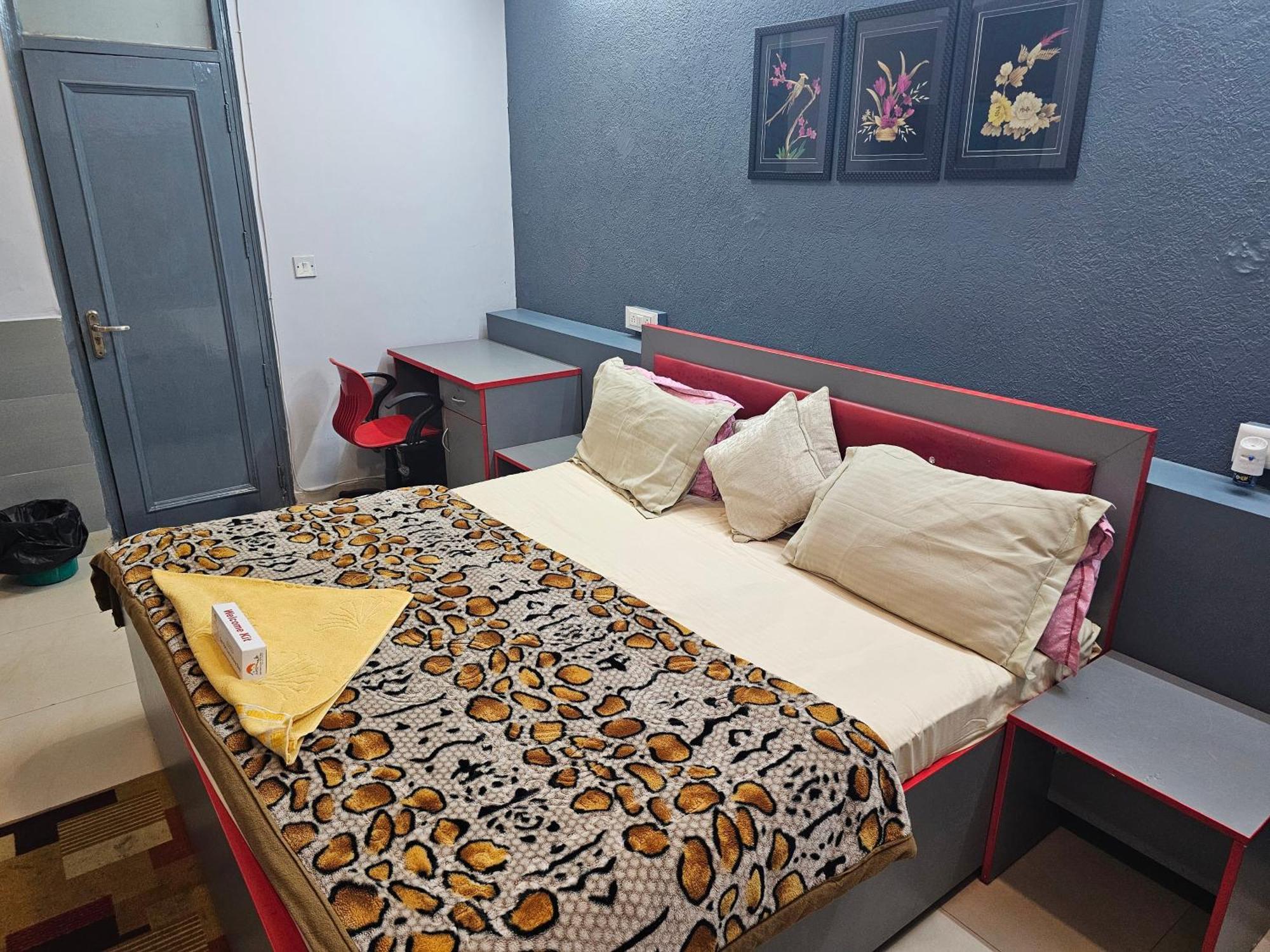 Deer Park Home Stay Нью-Делі Екстер'єр фото